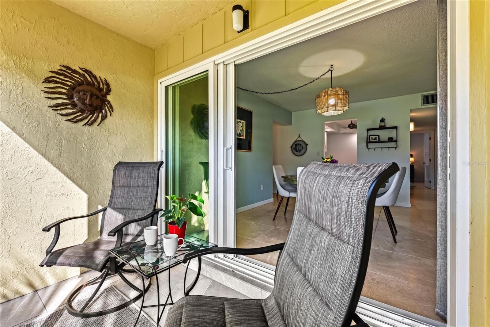 LYONS COVE - Residential