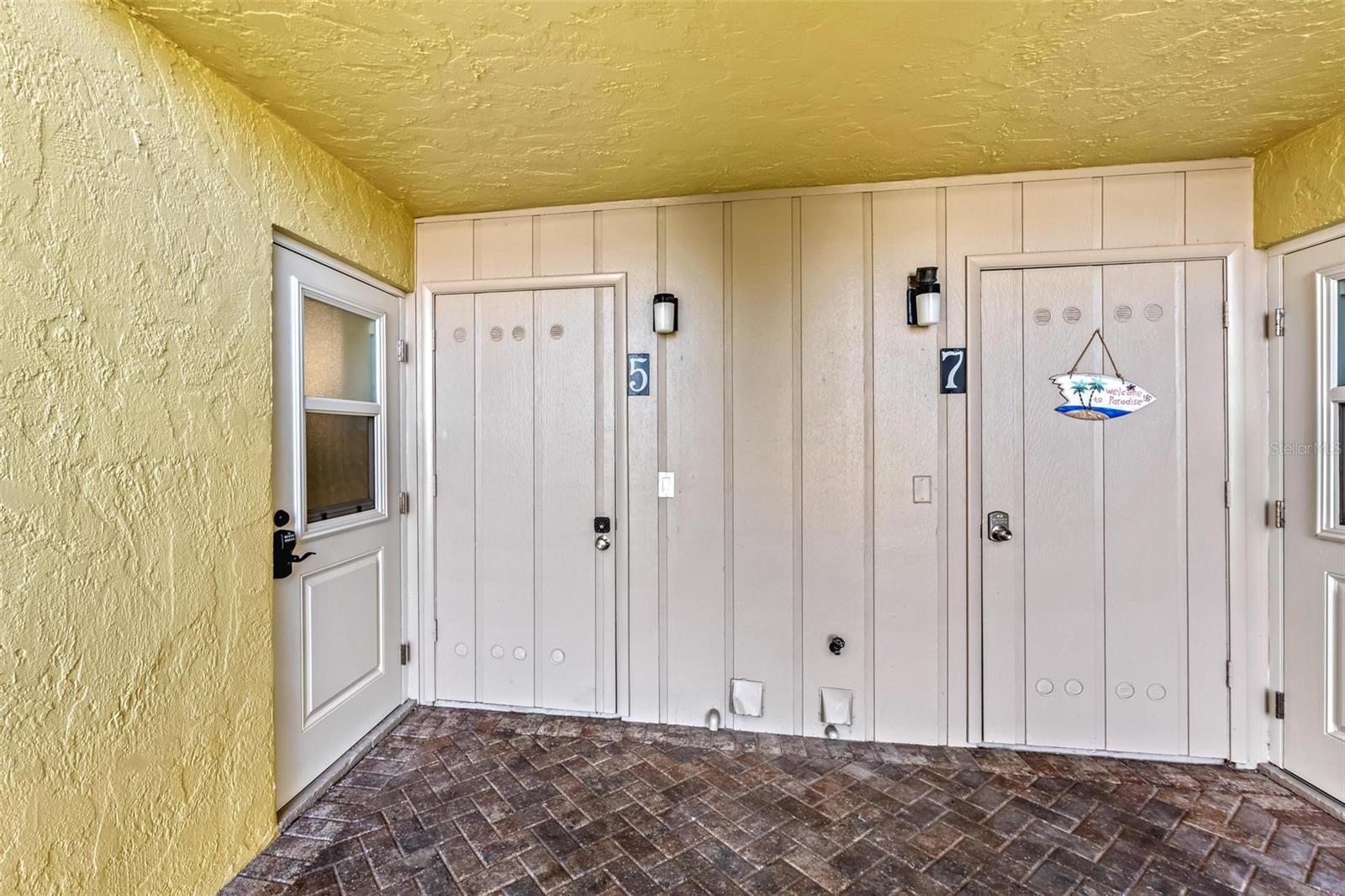 LYONS COVE - Residential