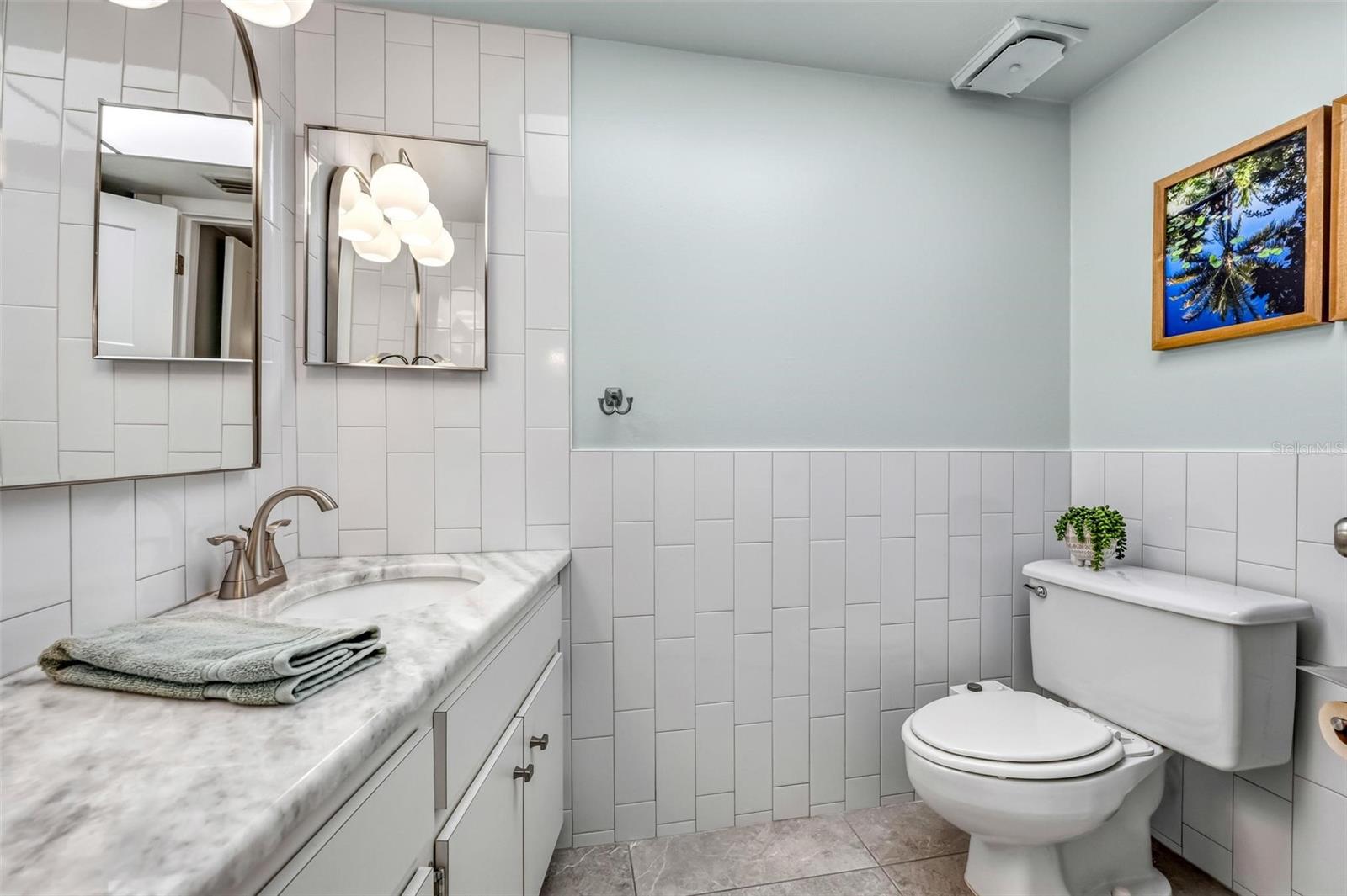 LYONS COVE - Residential