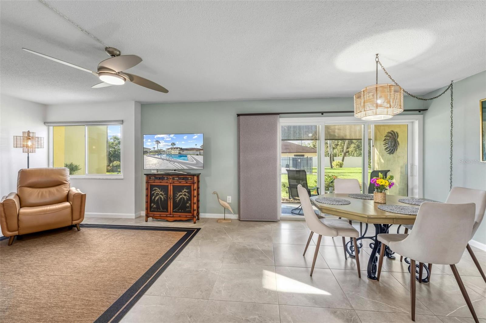 LYONS COVE - Residential