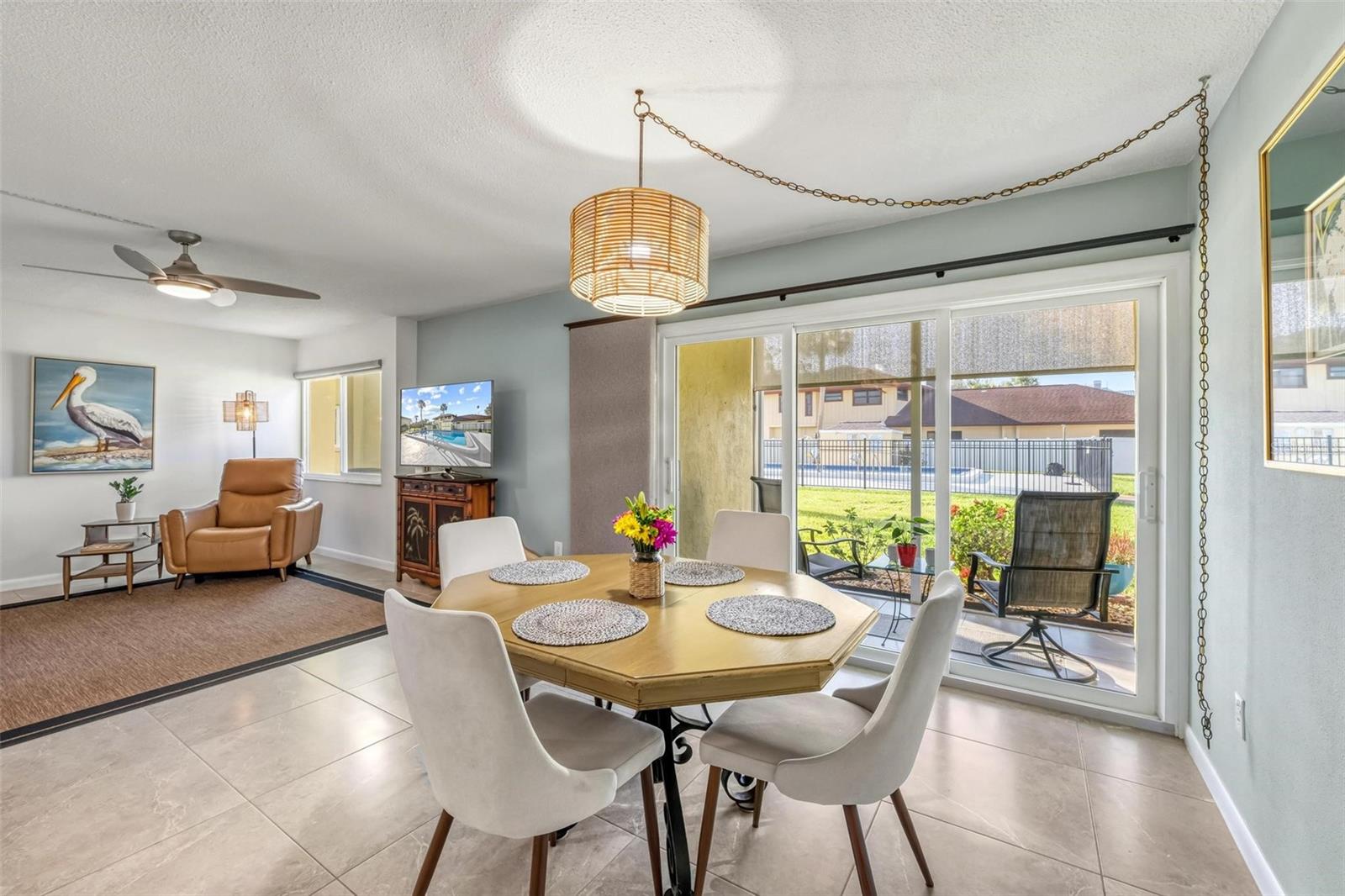 LYONS COVE - Residential