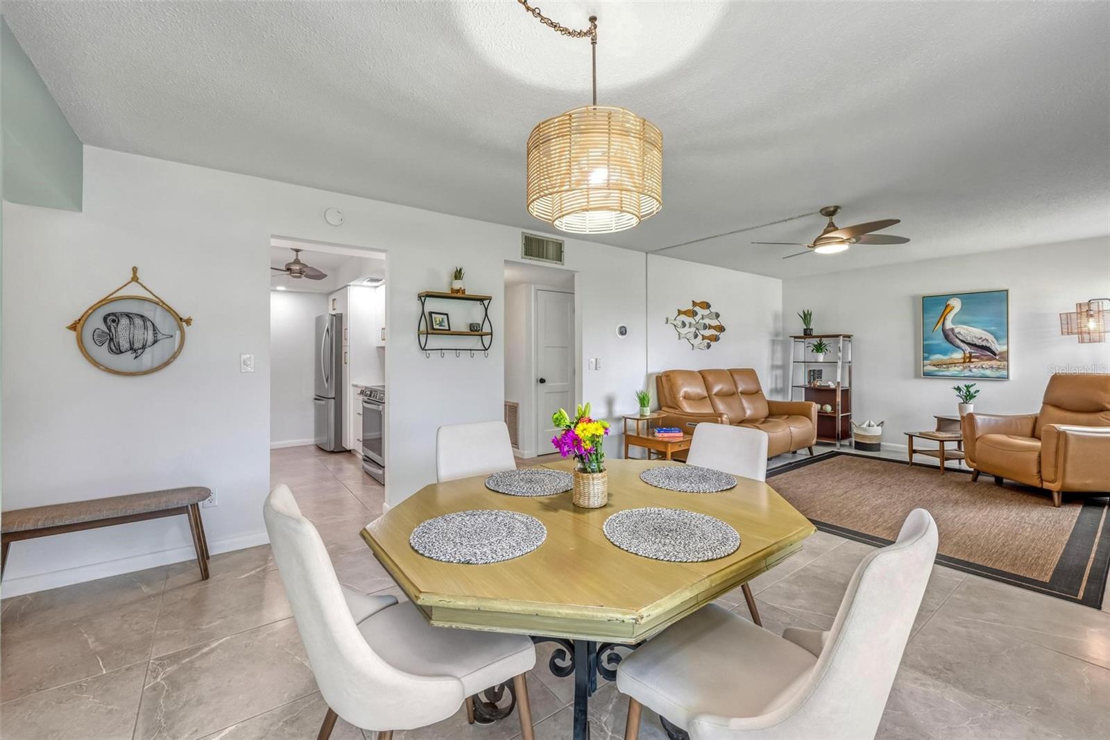 LYONS COVE - Residential