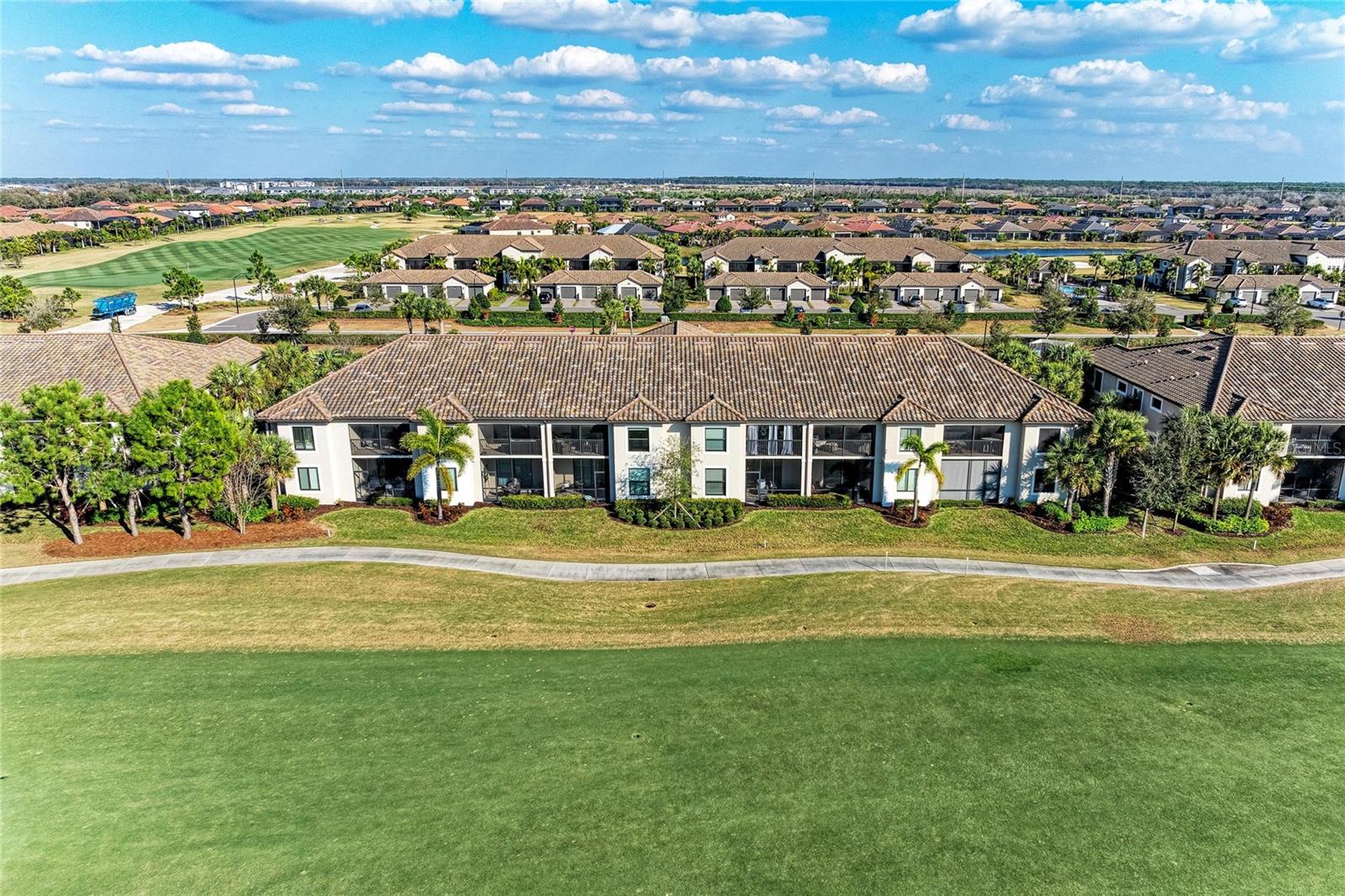 VERANDA V AT LAKEWOOD NATIONAL PH IV - Residential