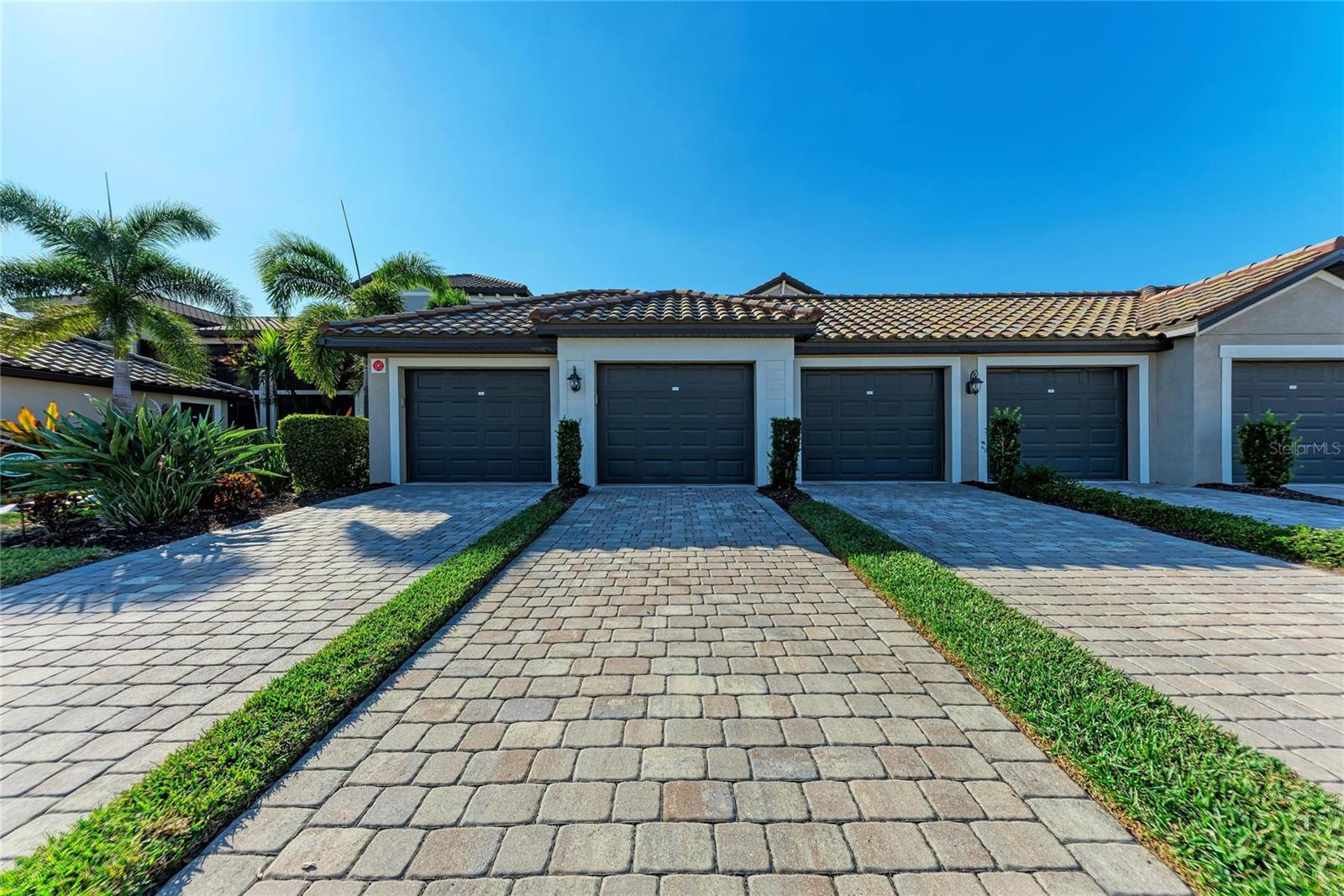 VERANDA V AT LAKEWOOD NATIONAL PH IV - Residential