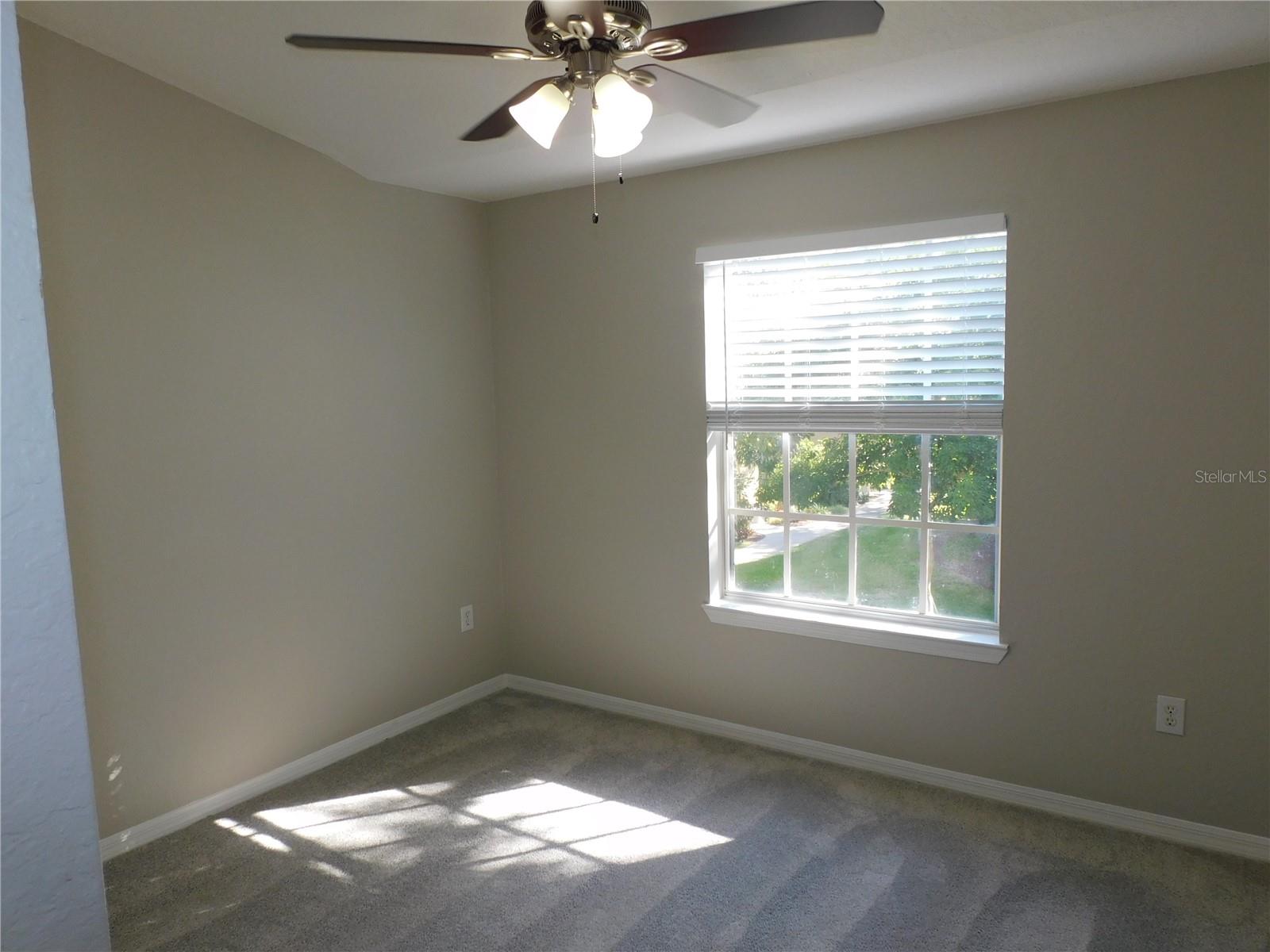 CRESCENT PLACE AT LAKE LOTUS CONDO - Residential