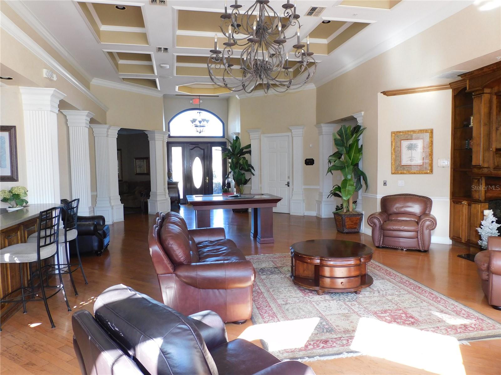 CRESCENT PLACE AT LAKE LOTUS CONDO - Residential