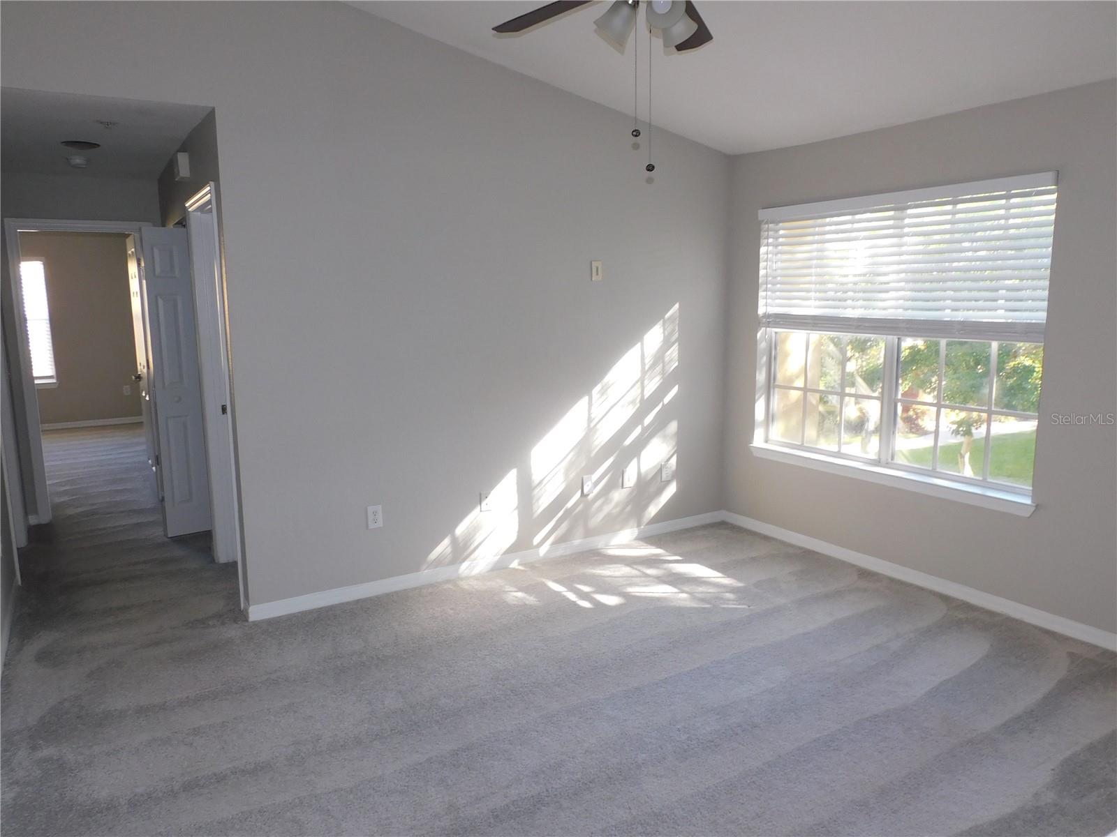 CRESCENT PLACE AT LAKE LOTUS CONDO - Residential