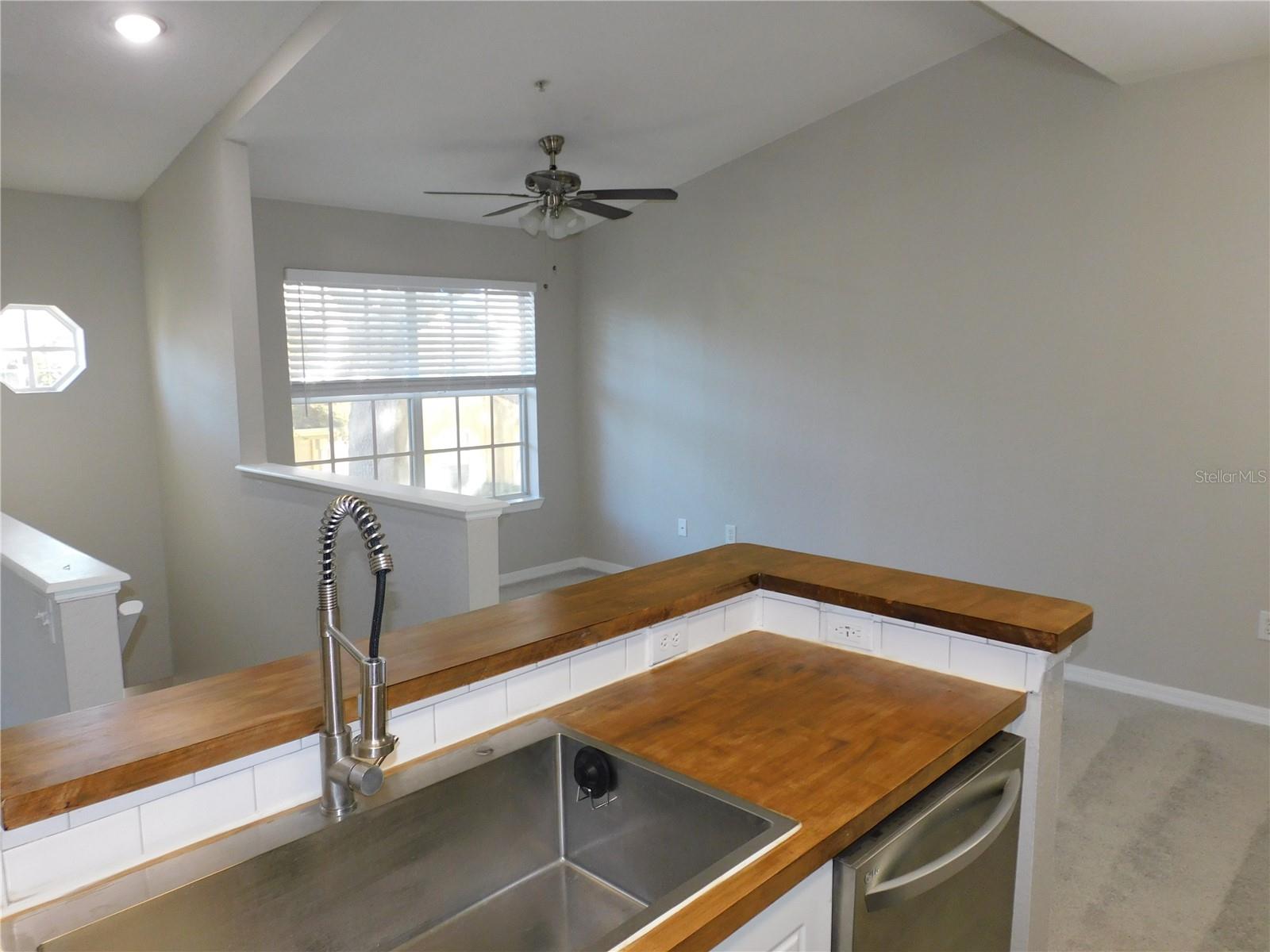 844 GRAND REGENCY POINT 203