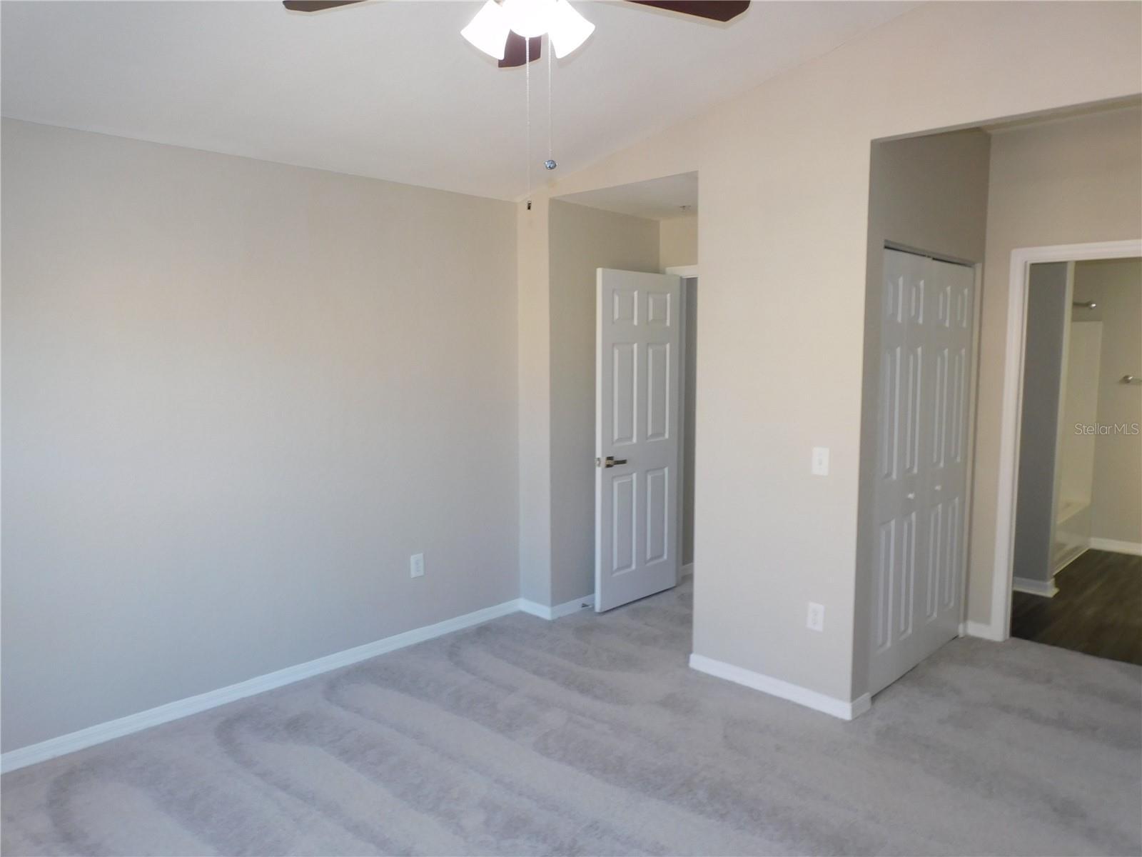 CRESCENT PLACE AT LAKE LOTUS CONDO - Residential