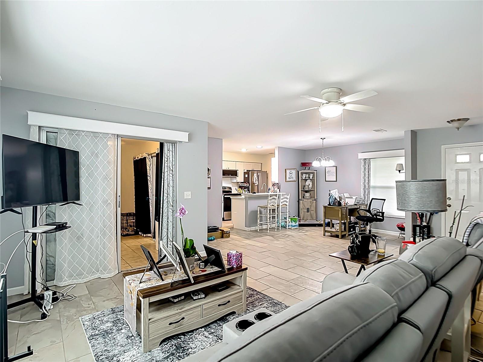 215 PERSIMMON STREET 52