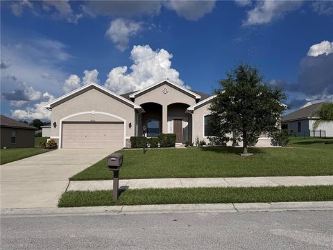 Photo of 4236 Dinner Lake Street, Lake Wales, FL 33859 (MLS # K4903037)
