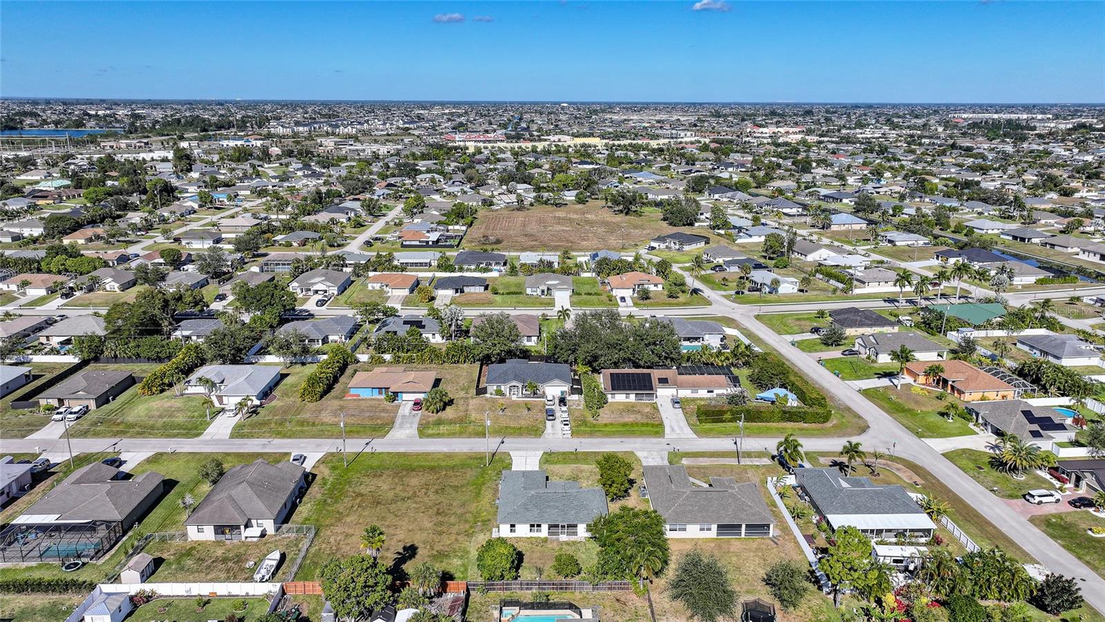 CAPE CORAL - Residential