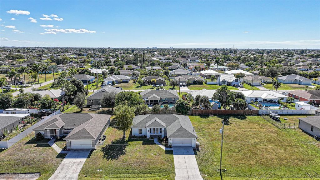 Photo of 1210 SW 10th Terrace, Cape Coral, FL 33991 (MLS # C7519512)