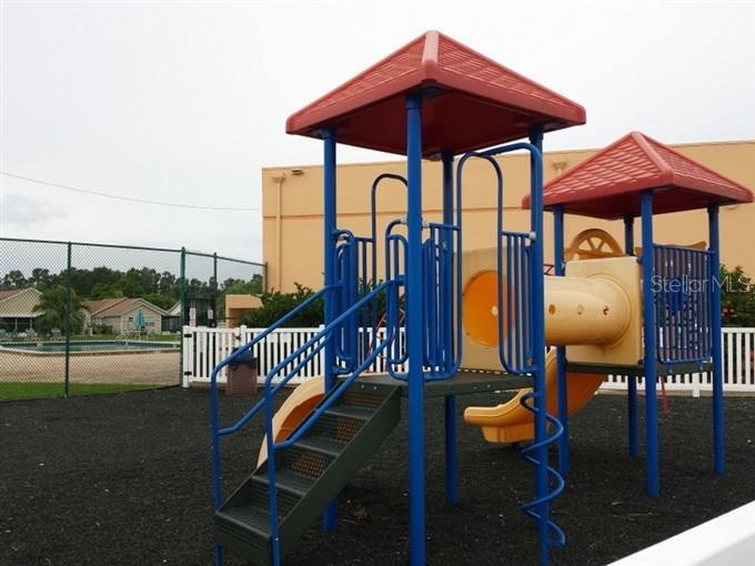 TOWNHOUSES OF LAKESIDE SOUTH - Residential Lease