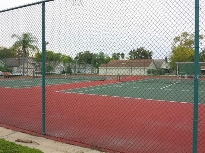 TOWNHOUSES OF LAKESIDE SOUTH - Residential Lease