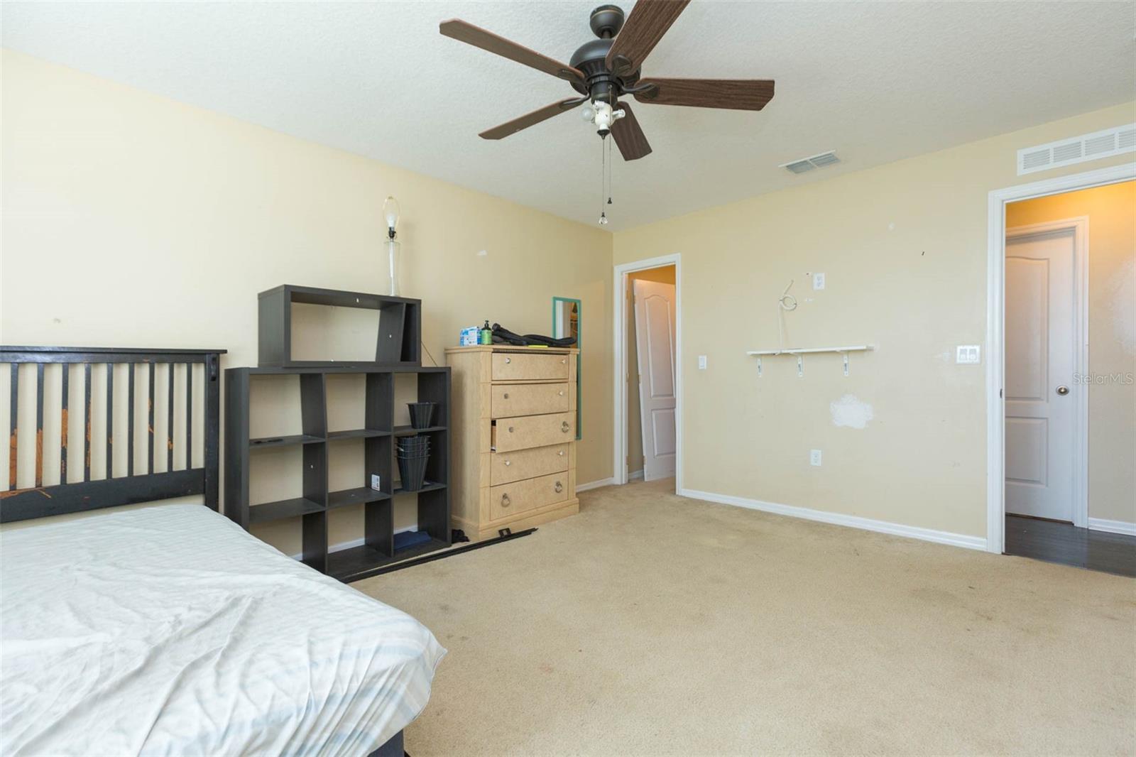 ABBEY GLEN I A-E - Residential