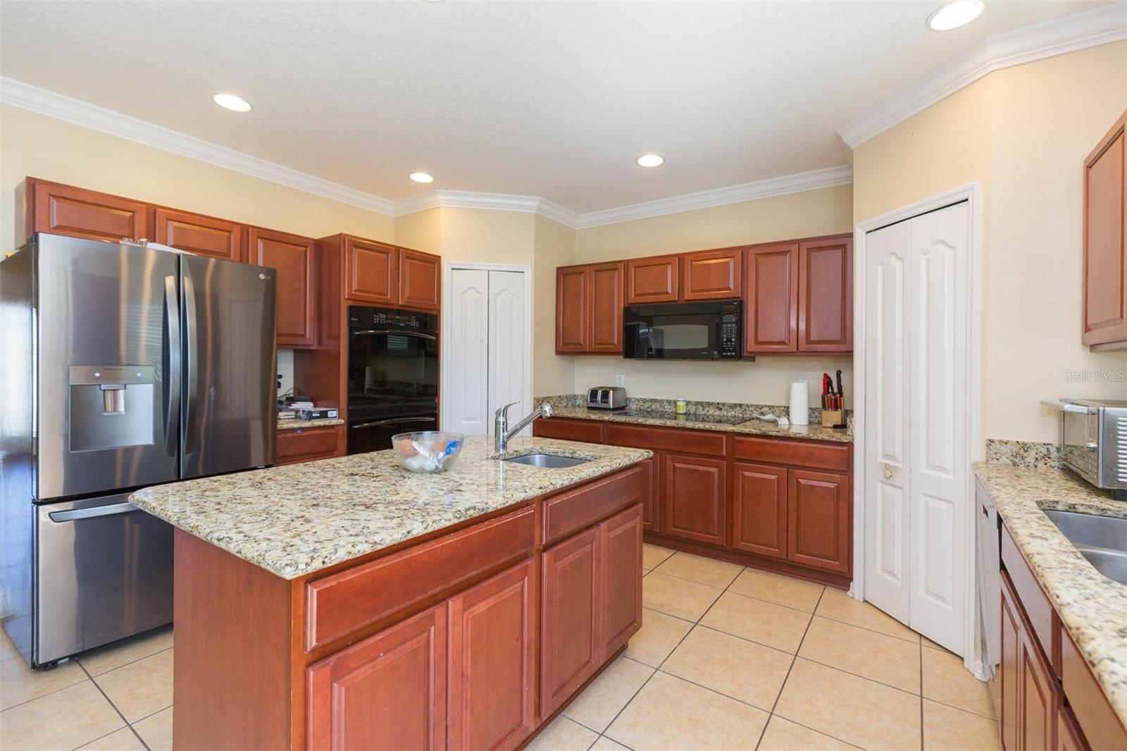 ABBEY GLEN I A-E - Residential