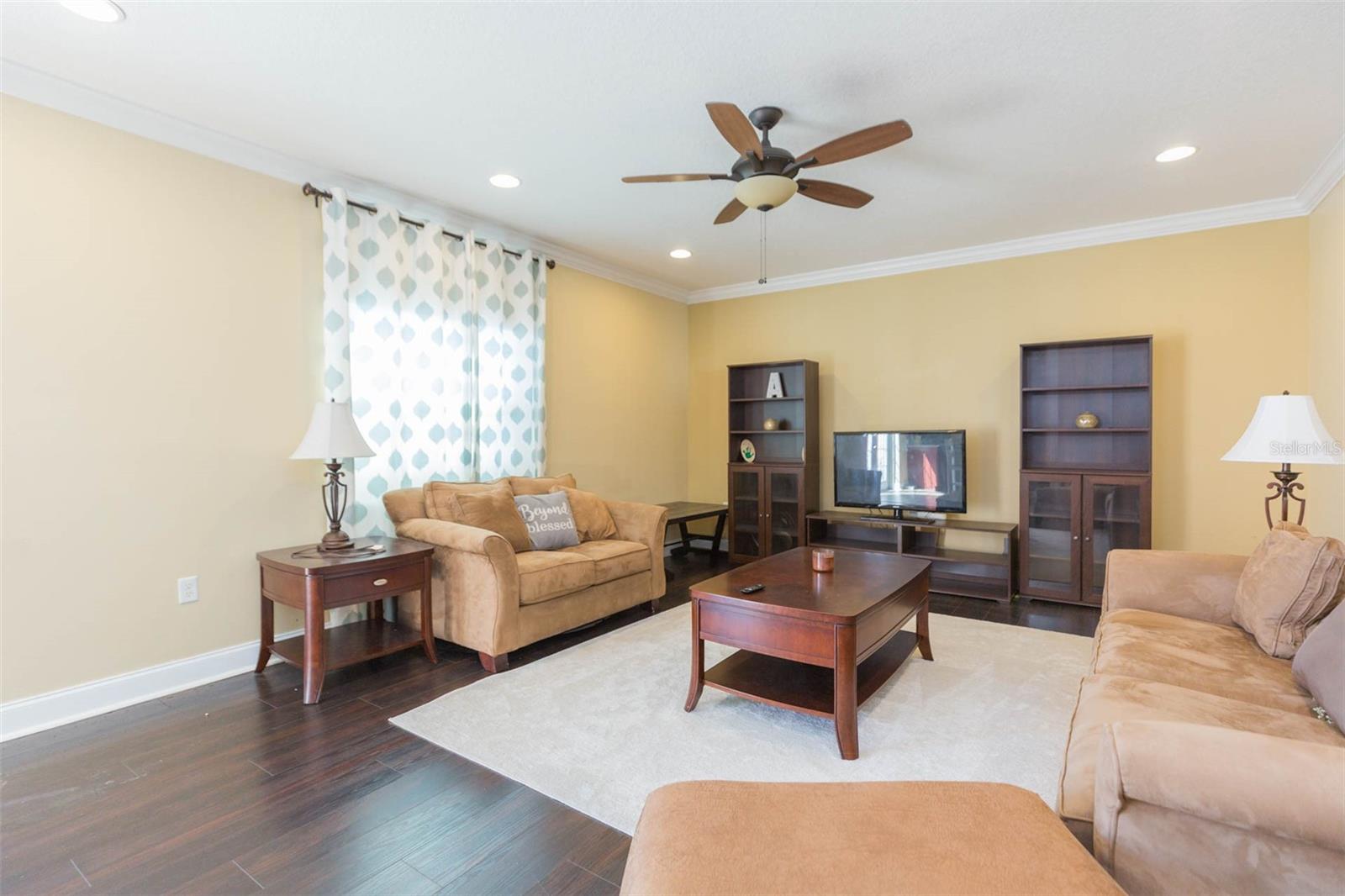 ABBEY GLEN I A-E - Residential