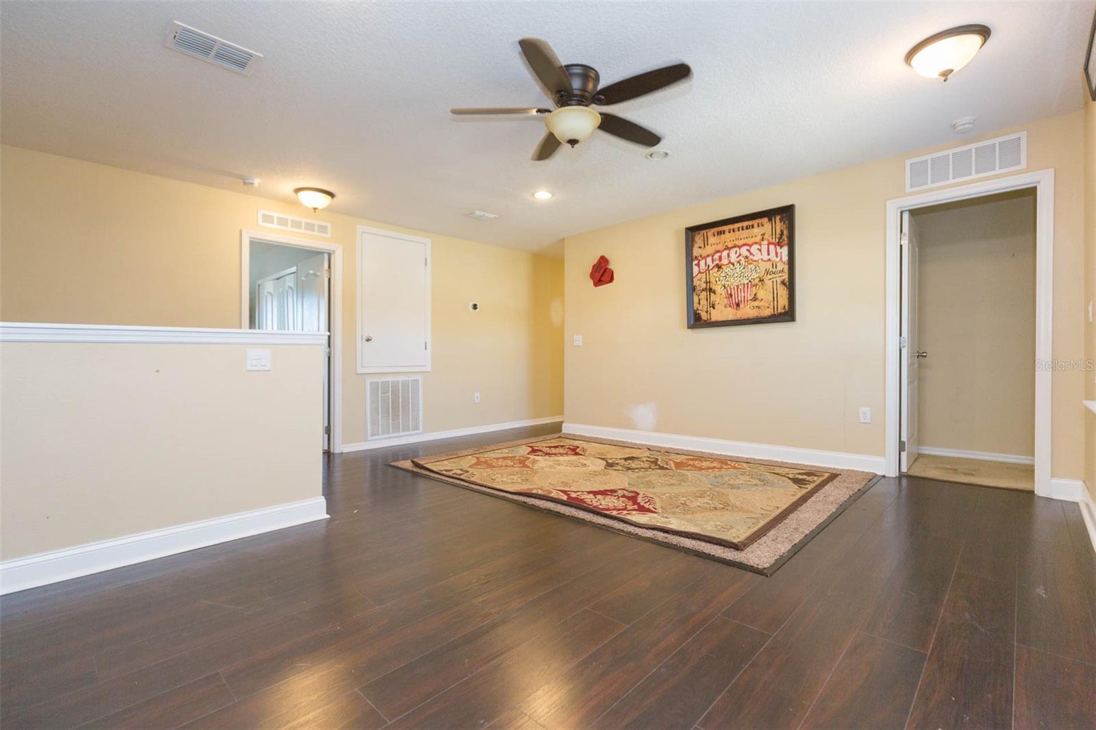 ABBEY GLEN I A-E - Residential