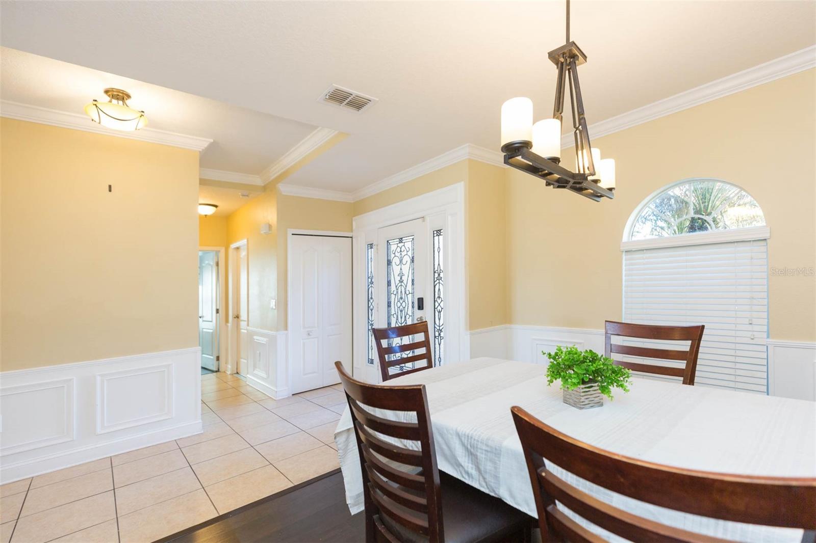 ABBEY GLEN I A-E - Residential