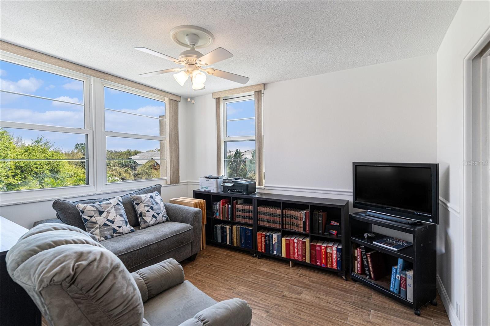 SEVILLE CONDO 8 - Residential