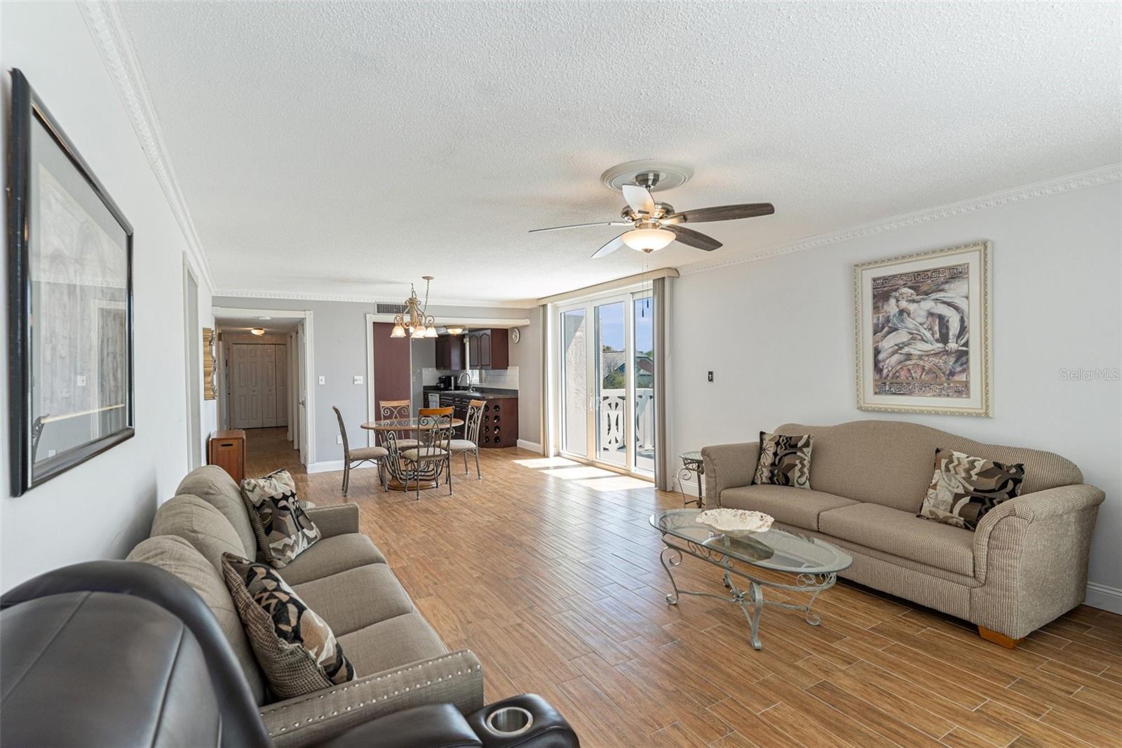 SEVILLE CONDO 8 - Residential