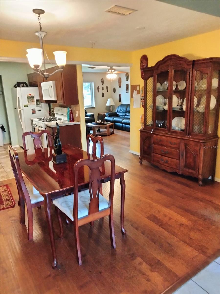 2301 FAIRLANE DRIVE