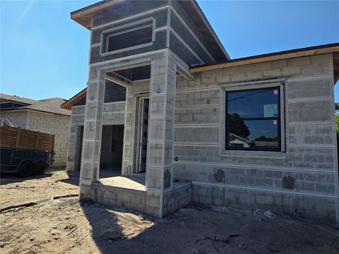 Photo of 2508 W Arch Street, Tampa, FL 33607 (MLS # TB8440116)