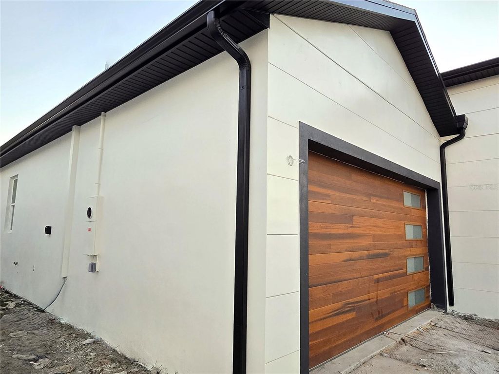 Photo of 2508 W Arch Street, Tampa, FL 33607 (MLS # TB8440116)