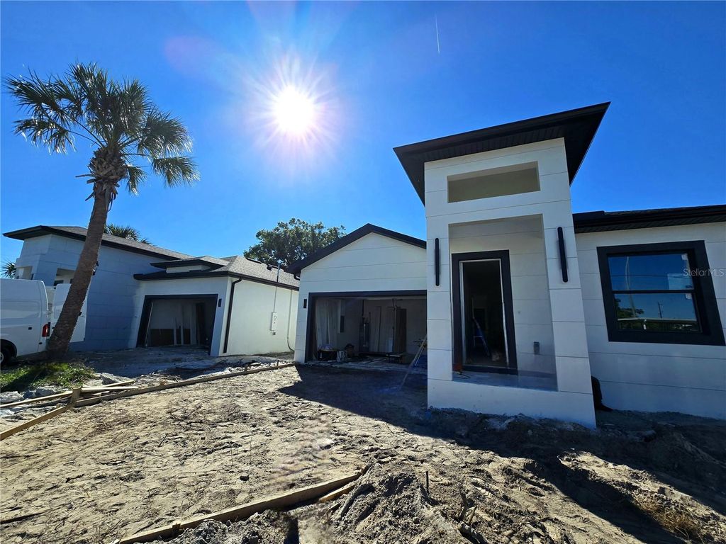 Photo of 2508 W Arch Street, Tampa, FL 33607 (MLS # TB8440116)