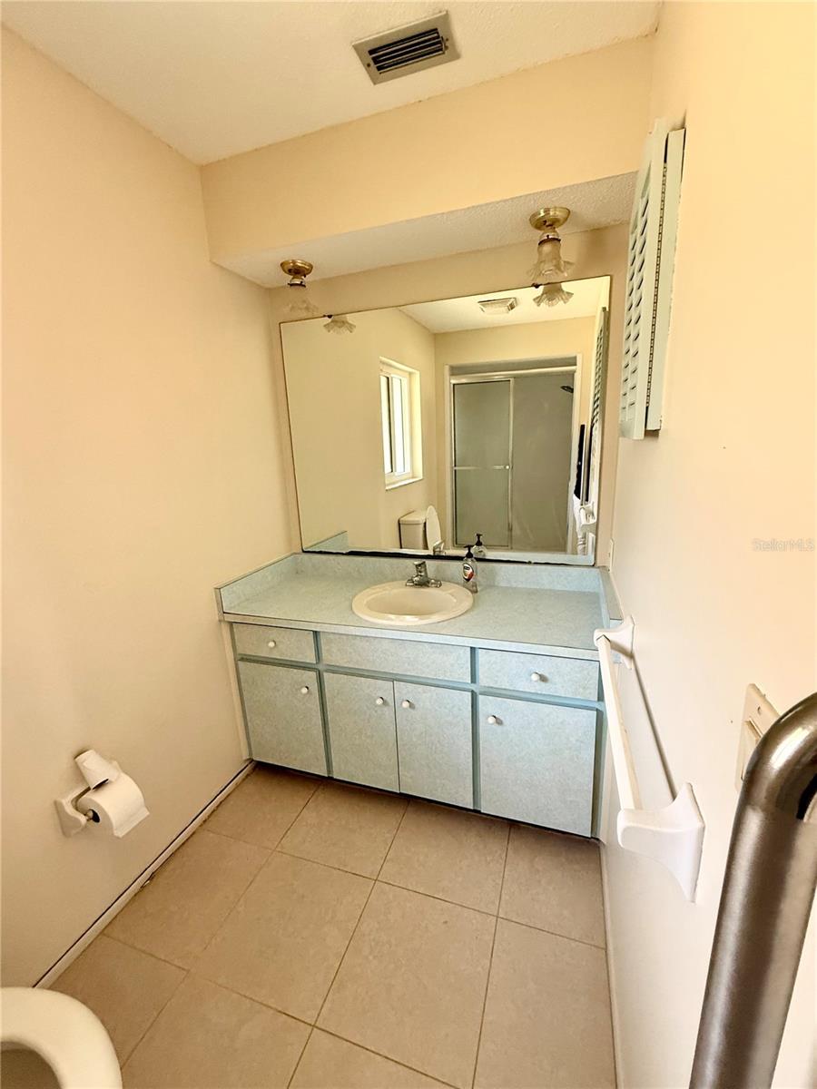 SOUTH VENICE - Residential