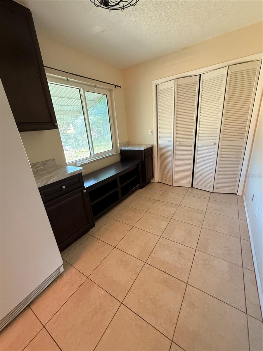 SOUTH VENICE - Residential