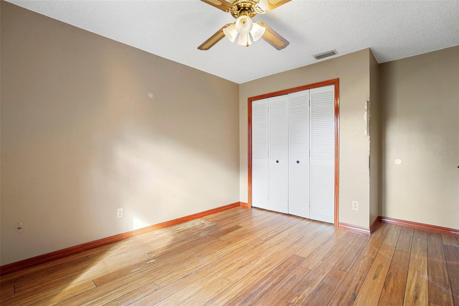 DELTONA LAKES UNIT 15 - Residential