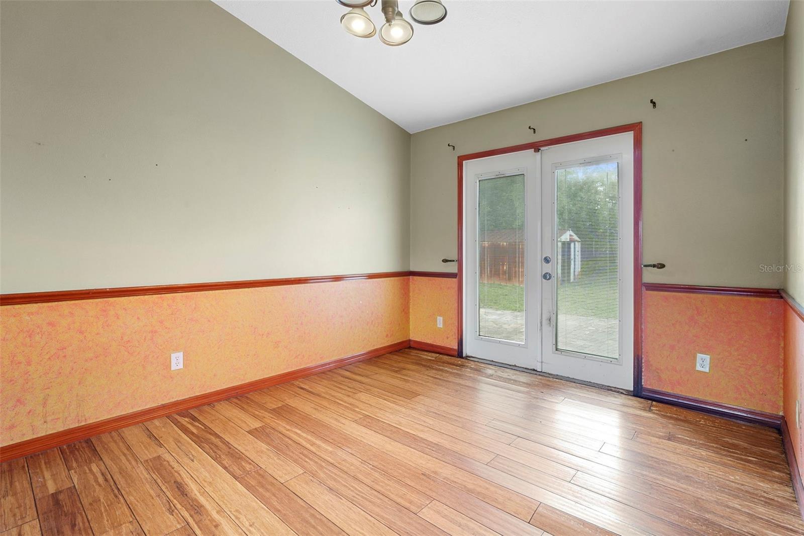 DELTONA LAKES UNIT 15 - Residential