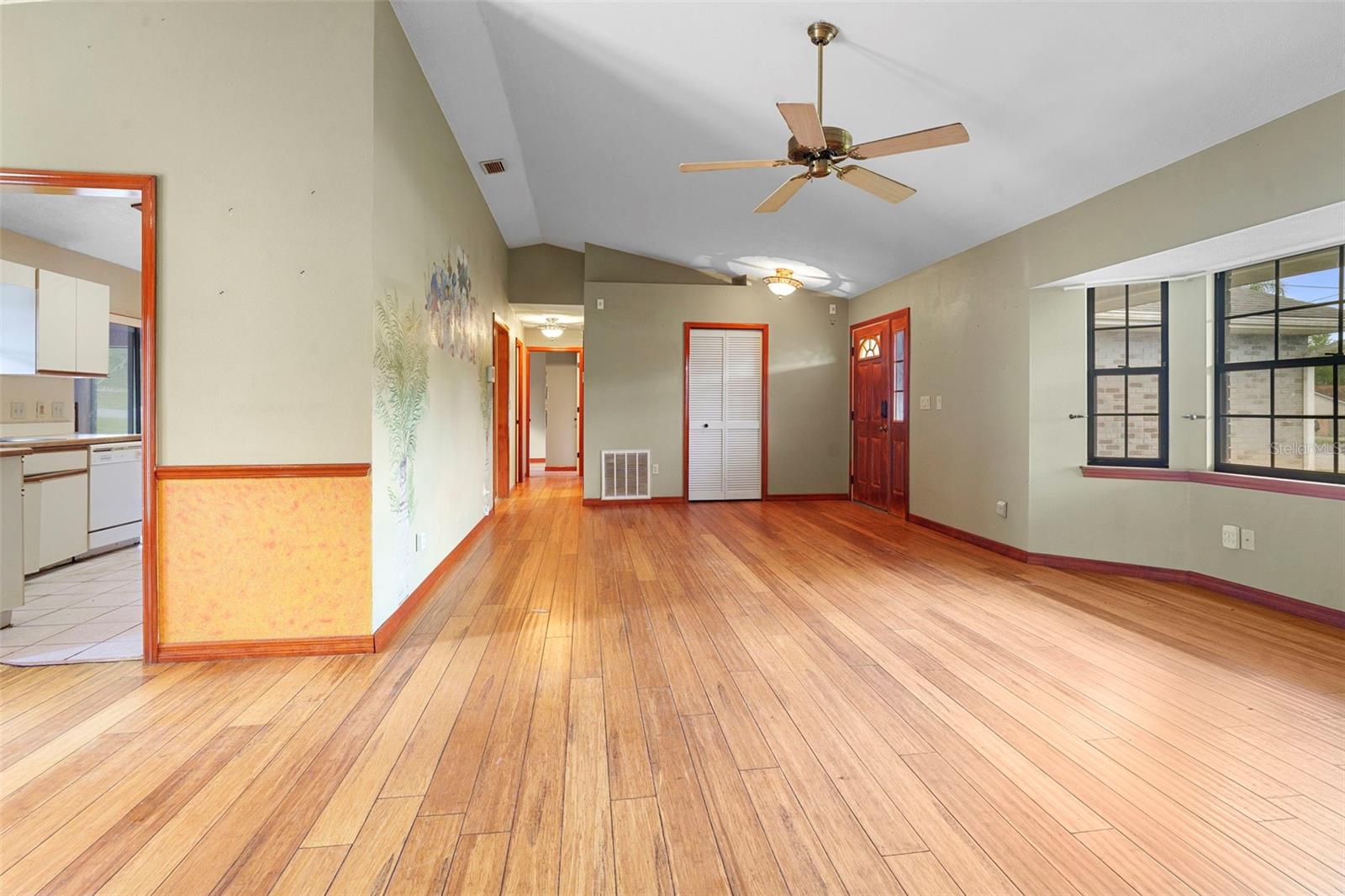 DELTONA LAKES UNIT 15 - Residential