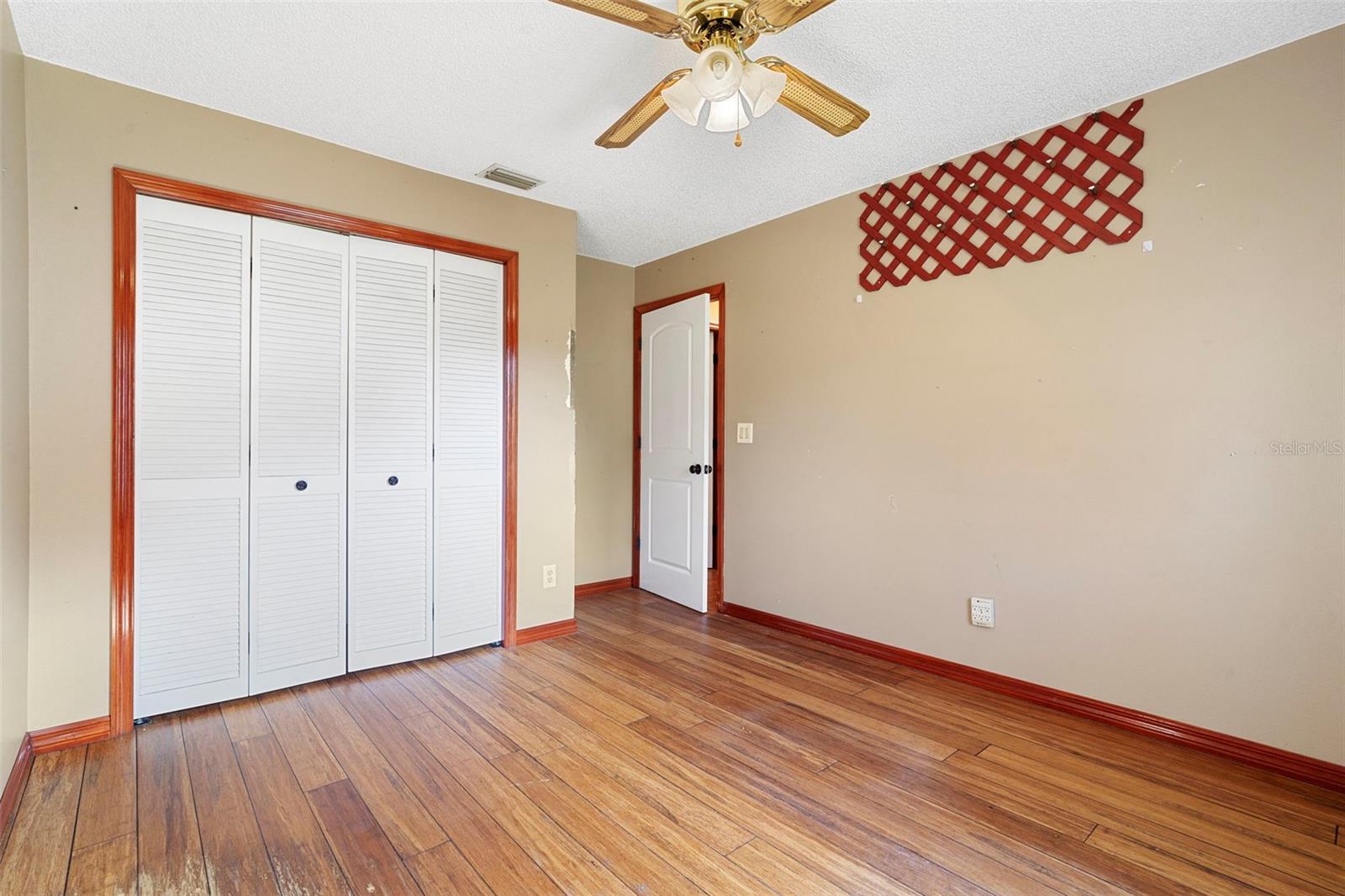 DELTONA LAKES UNIT 15 - Residential