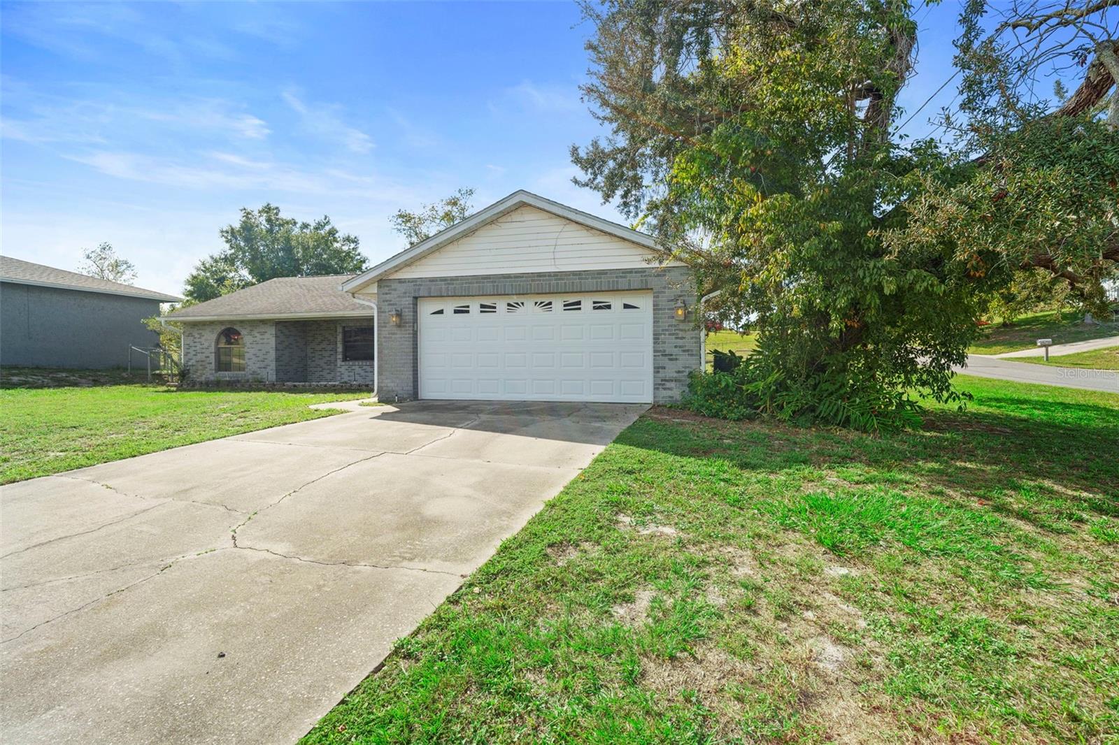 DELTONA LAKES UNIT 15 - Residential
