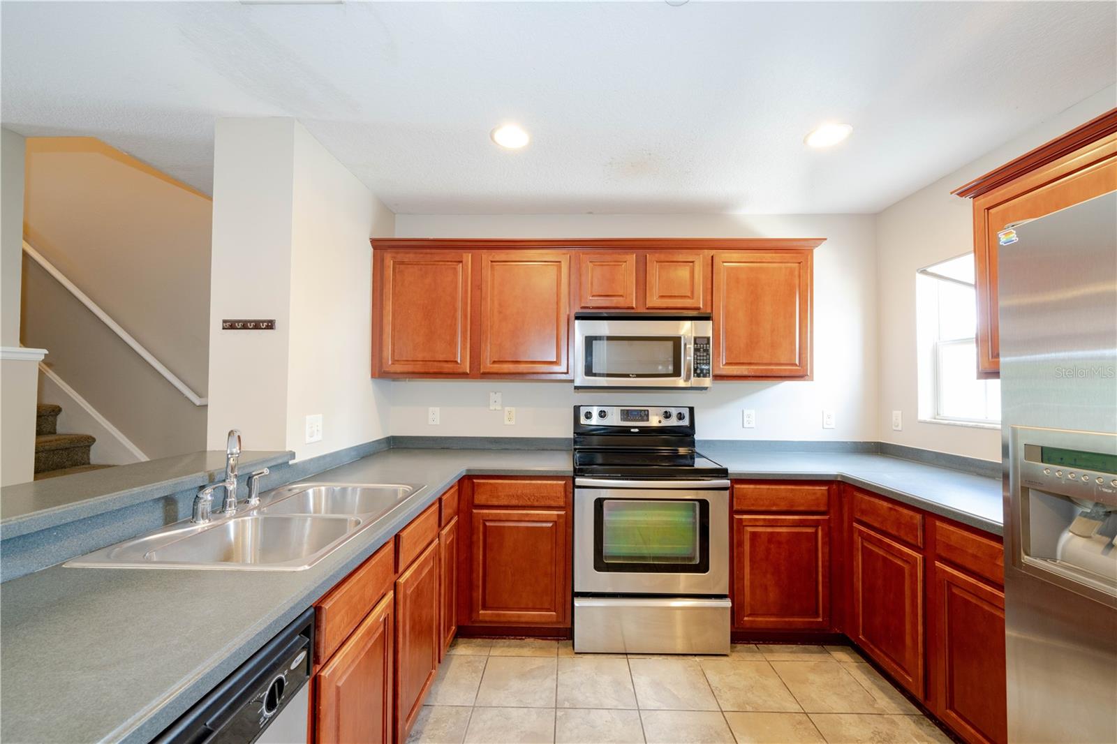 PALM RIVER TWNHMS PH 01 - Residential