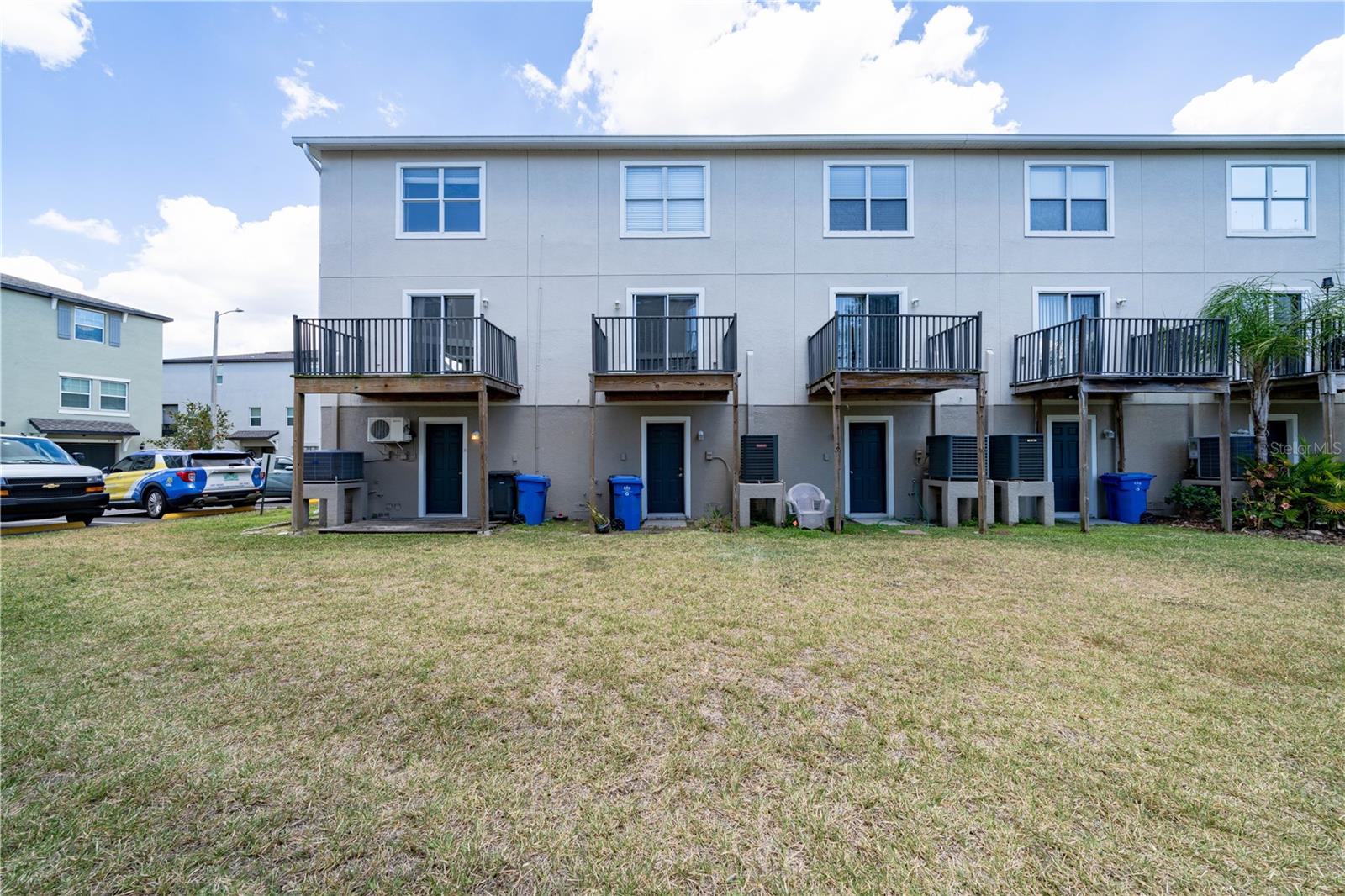 PALM RIVER TWNHMS PH 01 - Residential