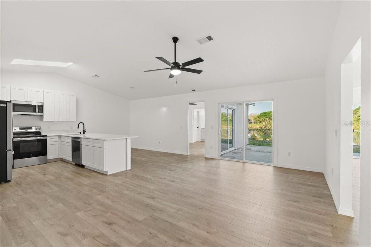 3813 LONG GROVE LANE