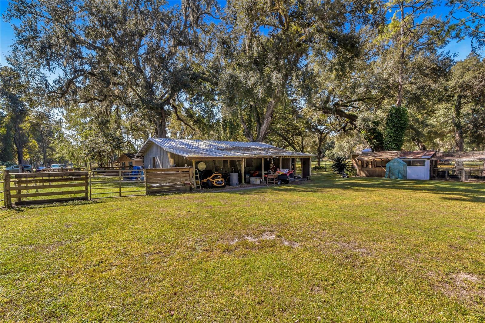 SUMTER GARDENS - Residential