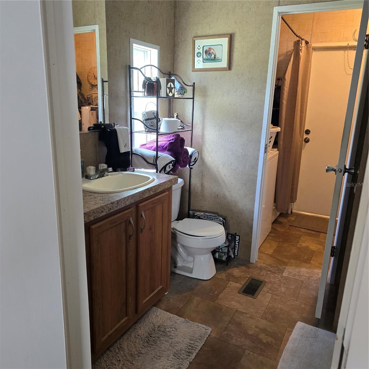 LAKE BRYANT ESTATE - Residential