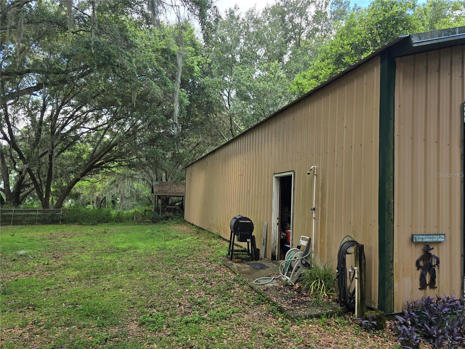 LAKE BRYANT ESTATE - Residential