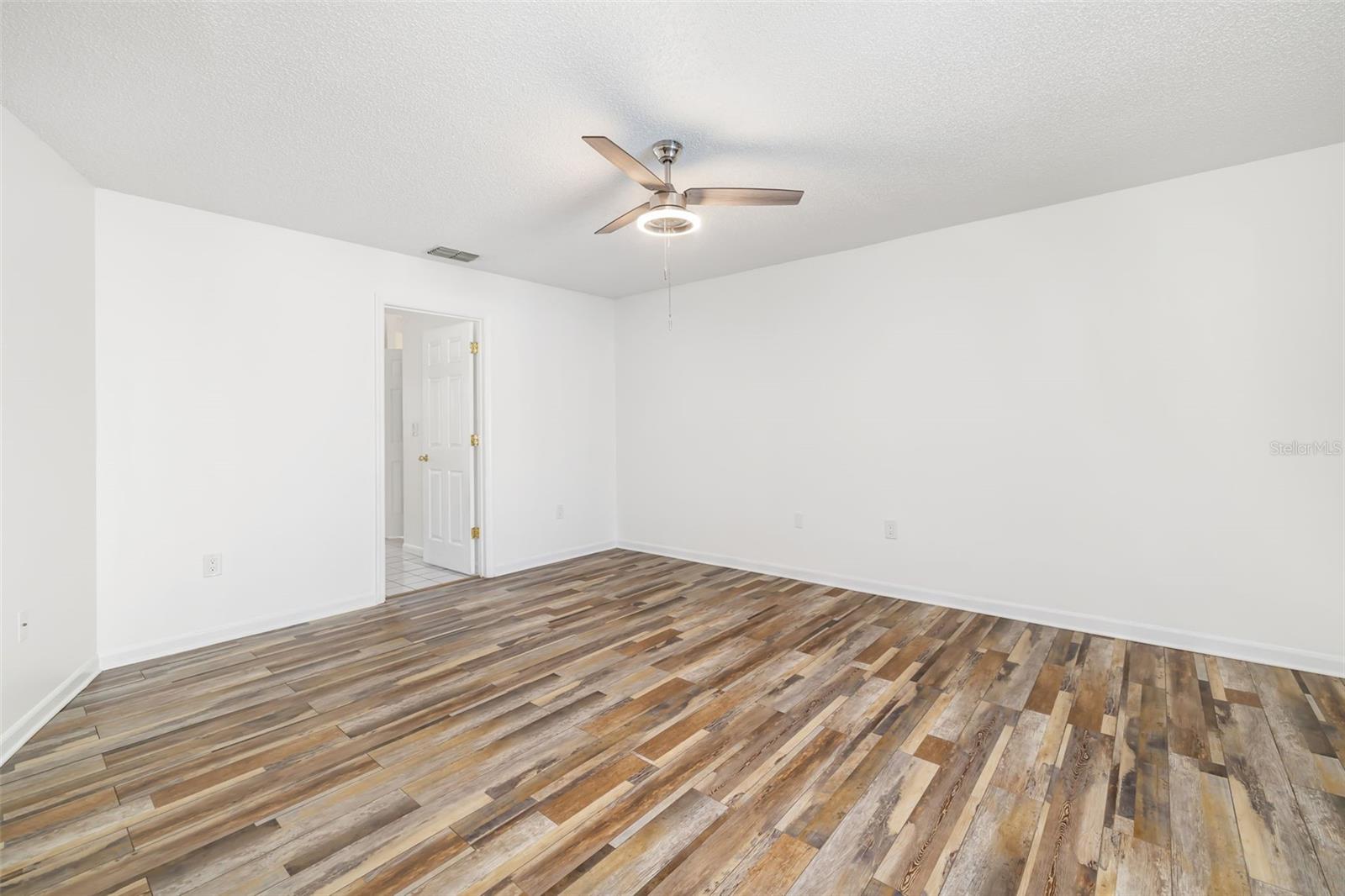 CEDAR CREEK - Residential