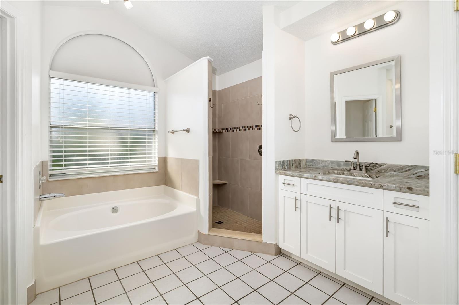 CEDAR CREEK - Residential