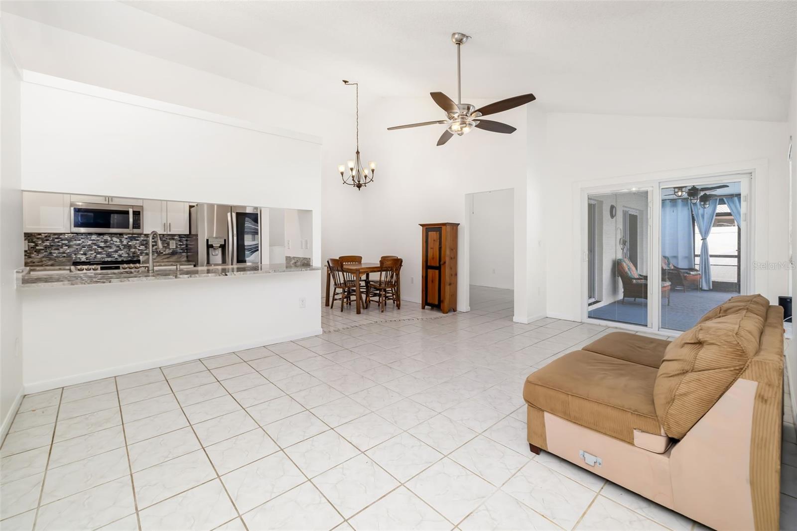 CEDAR CREEK - Residential