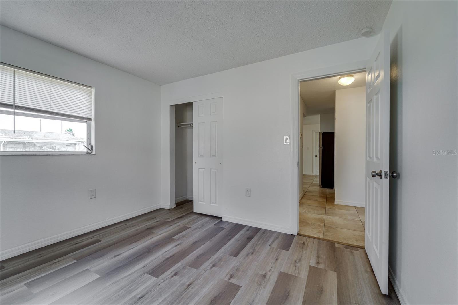 THE LAKES - Residential