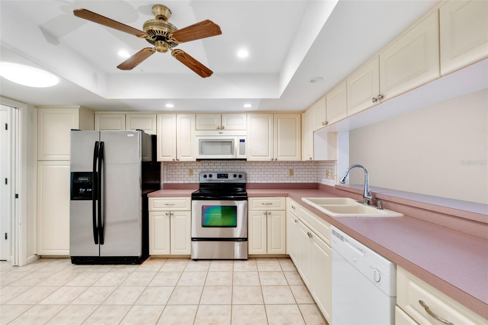 CENTER GATE ESTATE VILL 4 - Residential