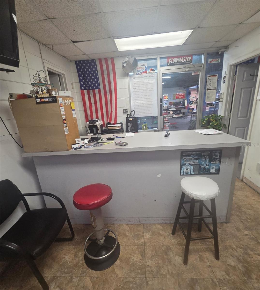 DOVER OAKS - Commercial Sale