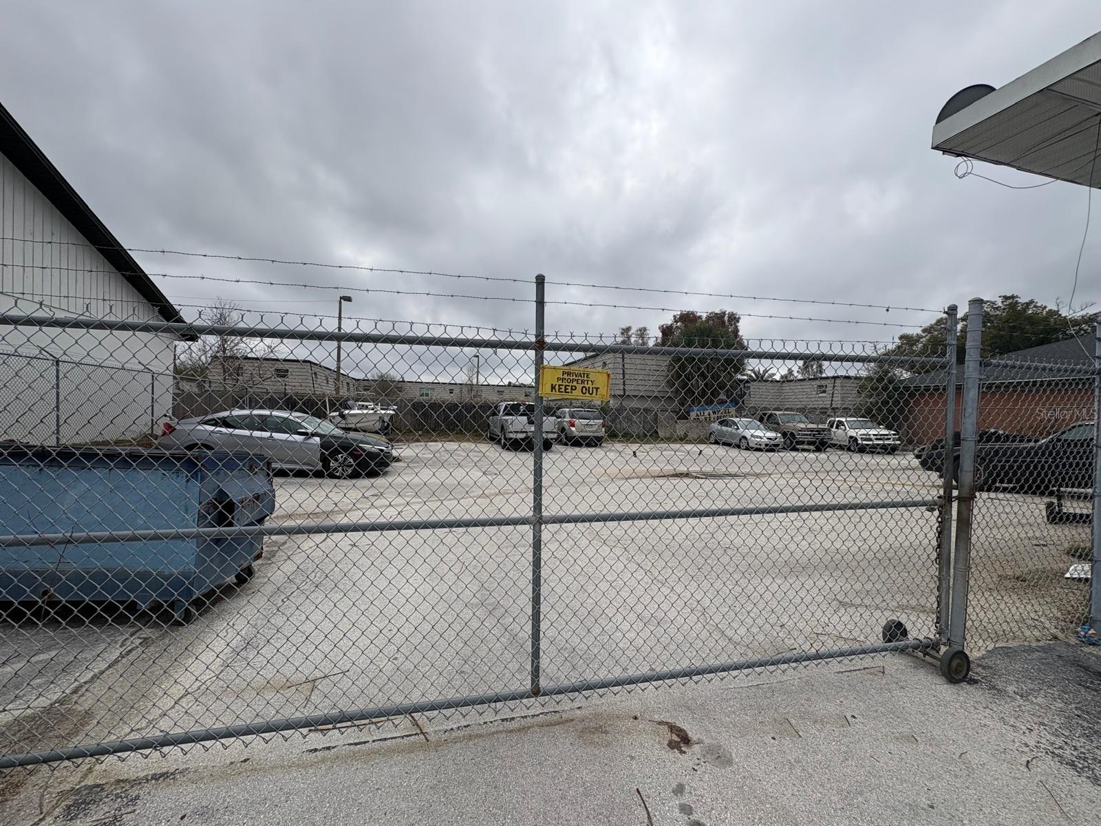 DOVER OAKS - Commercial Sale